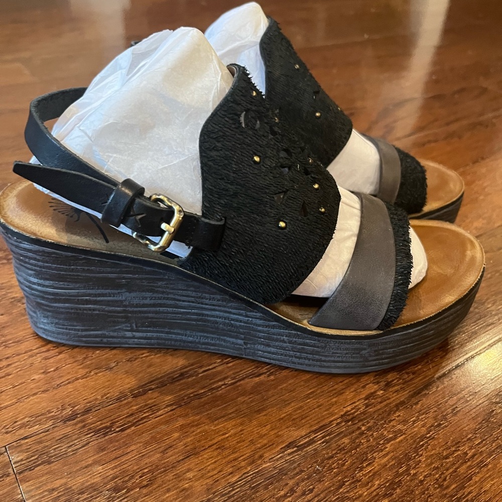 OTBT black Hippie Wedge Sandals